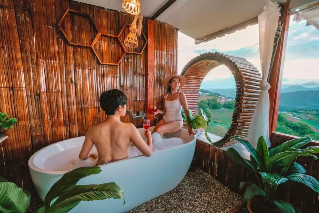 ไร่ดอยช้าง ม่อนเเจ่ม Hotell Mon Jam Exteriör bild