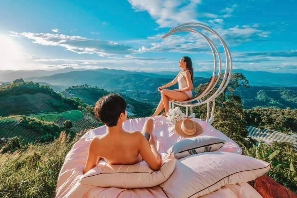 ไร่ดอยช้าง ม่อนเเจ่ม Hotell Mon Jam Exteriör bild